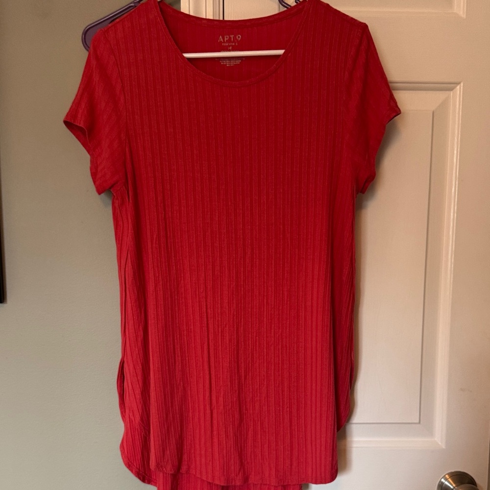 Apt. 9 Women's Crimson Ribbed Short Sleeve Tee